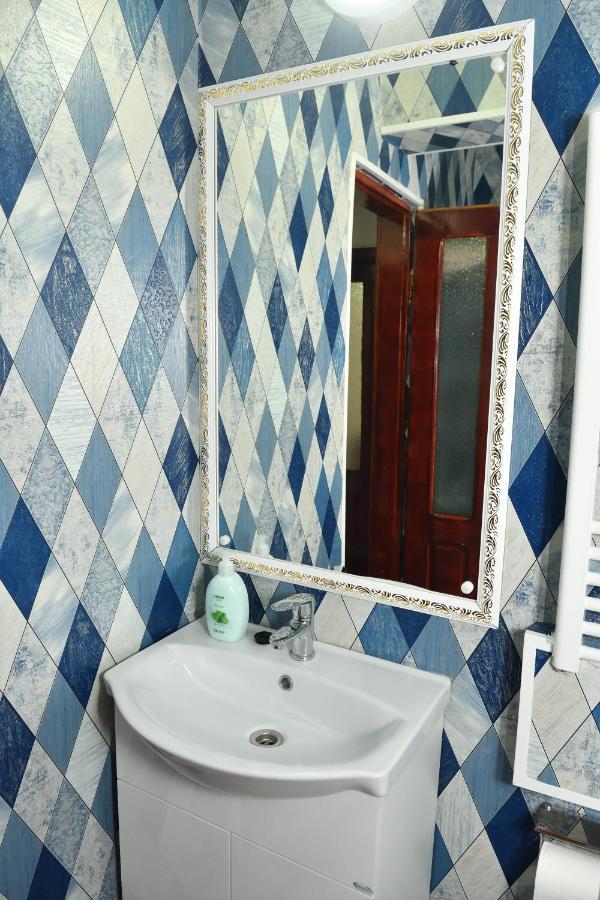 Caransebeş Casa Simescu Iホステル エクステリア 写真