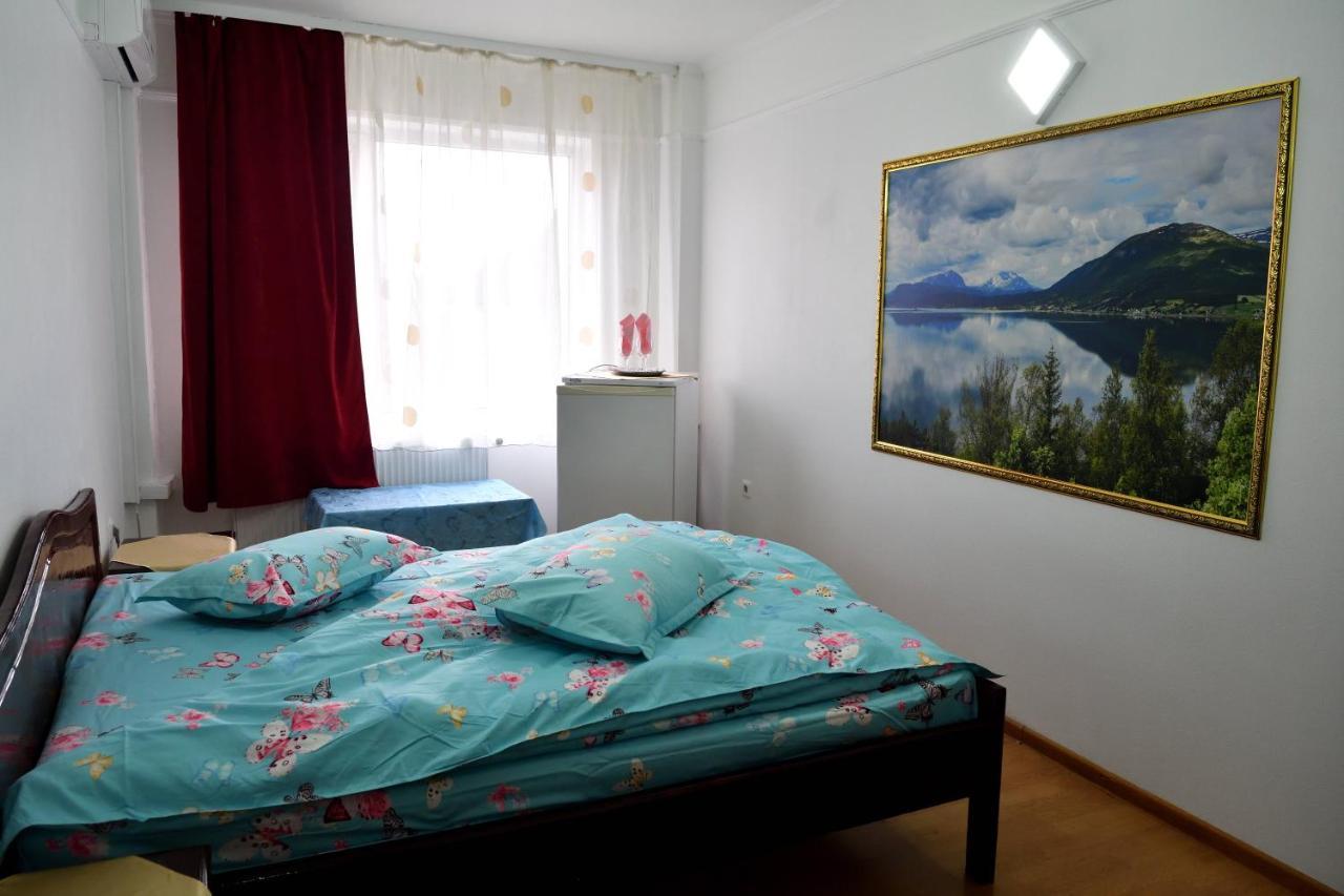 Caransebeş Casa Simescu Iホステル エクステリア 写真