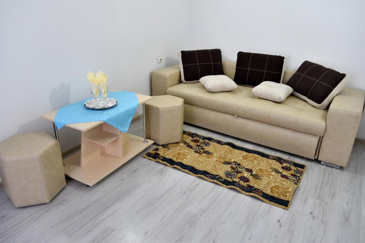 Caransebeş Casa Simescu Iホステル エクステリア 写真